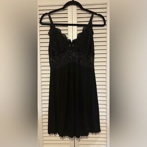 Intimate black sleepwear Lacey up top/adjustable straps SZXL